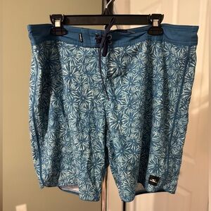 O'Neill Blue Floral Men's Board Shorts
